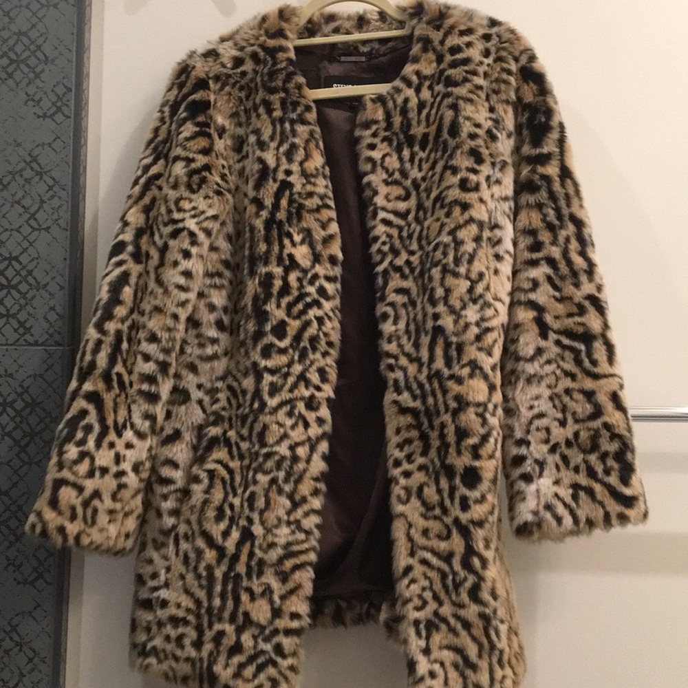 Steve Madden faux fur leopard print coat